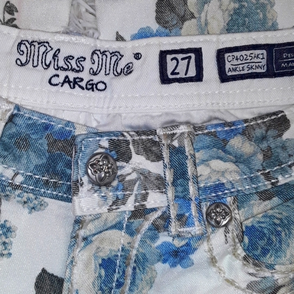Miss Me Cargo Ankle Skinny Jeans. Women's Size: Waist 27x30 Inseam. - Picture 7 of 12